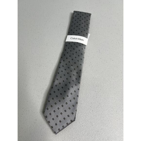 Calvin Klein Gray Geometric Pattern Silk Blend Slim Designer Tie NWT - Picture 3 of 7